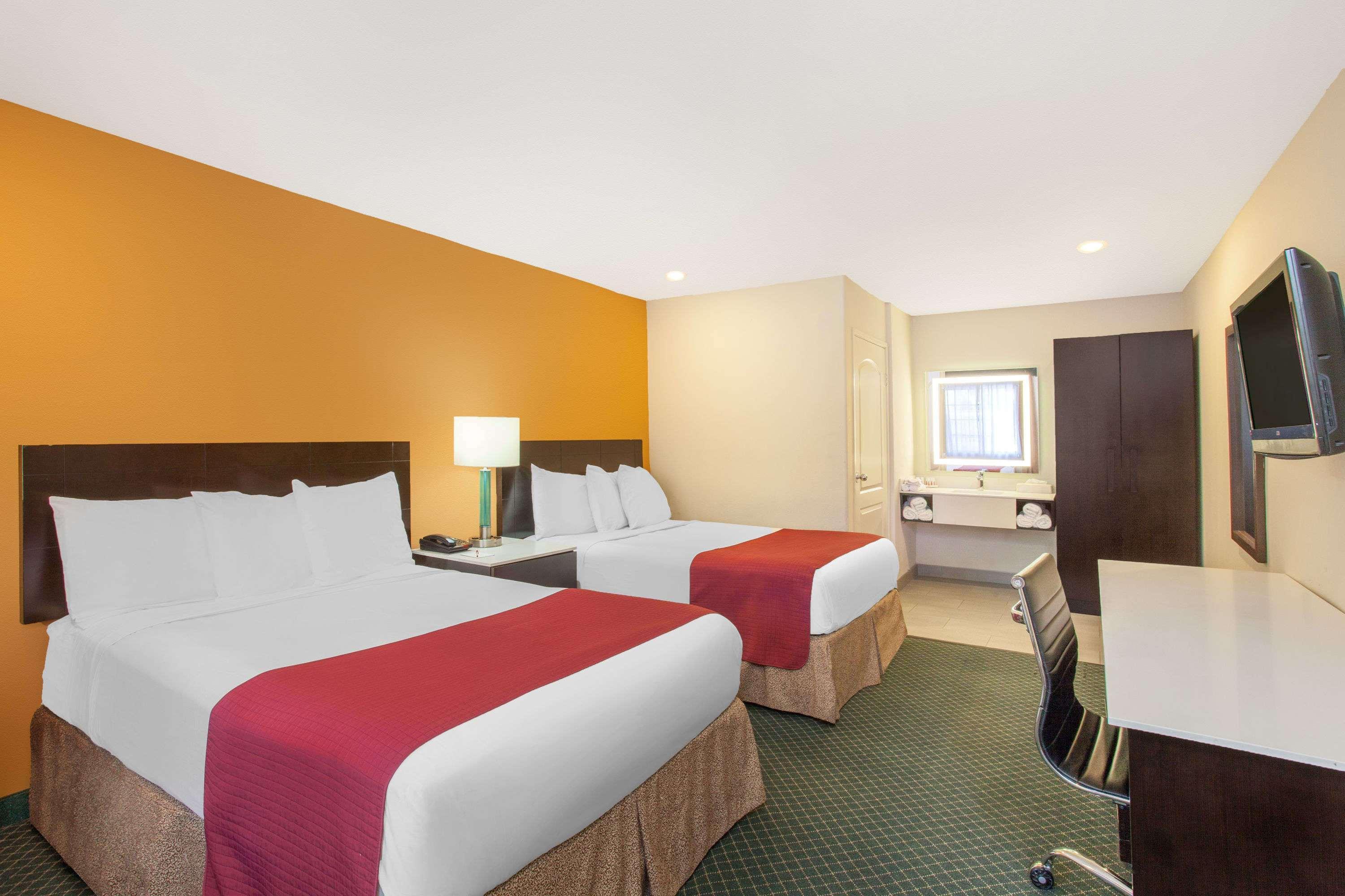 Ramada By Wyndham Culver City Los Angeles Zewnętrze zdjęcie
