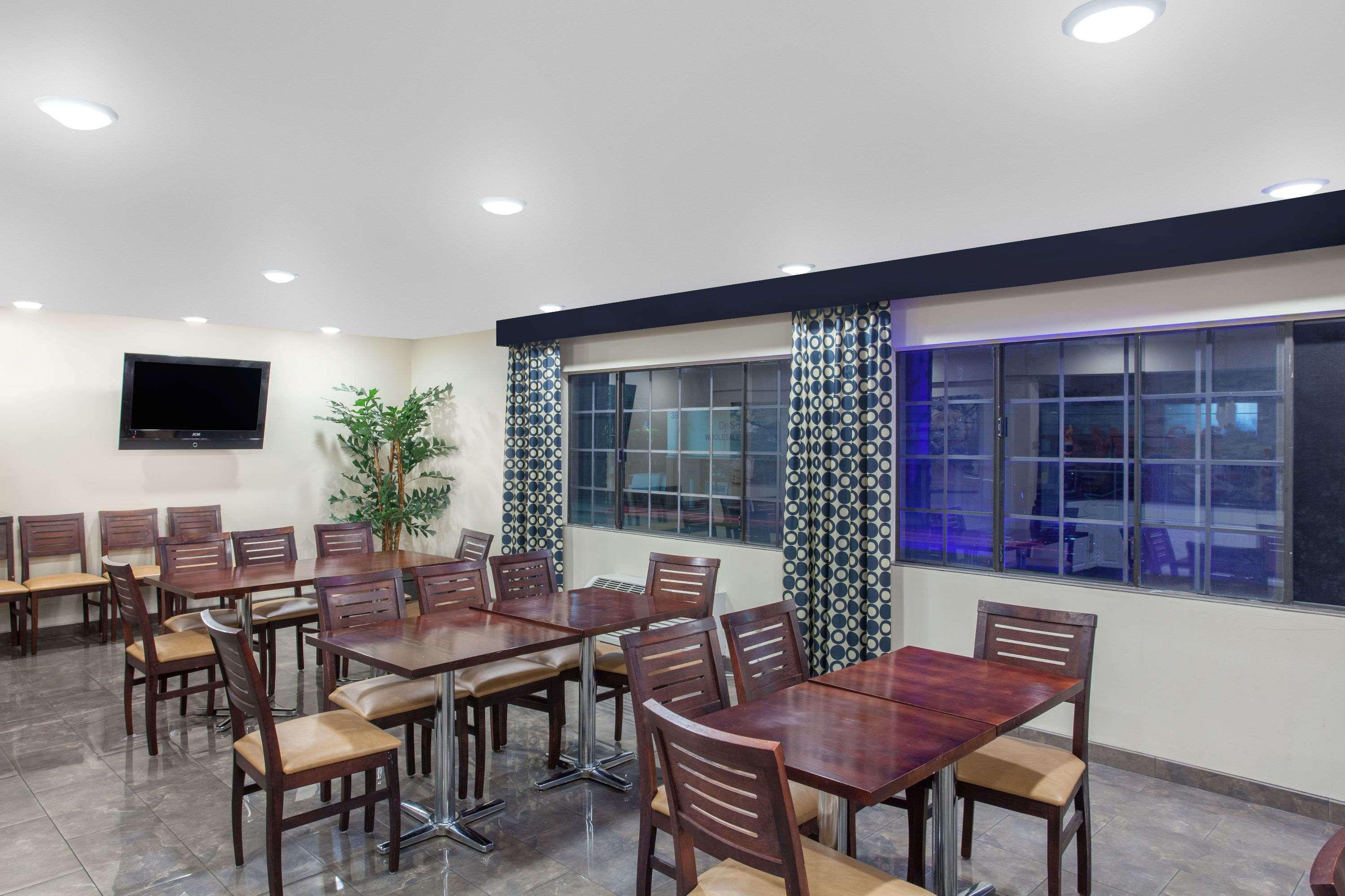 Ramada By Wyndham Culver City Los Angeles Zewnętrze zdjęcie