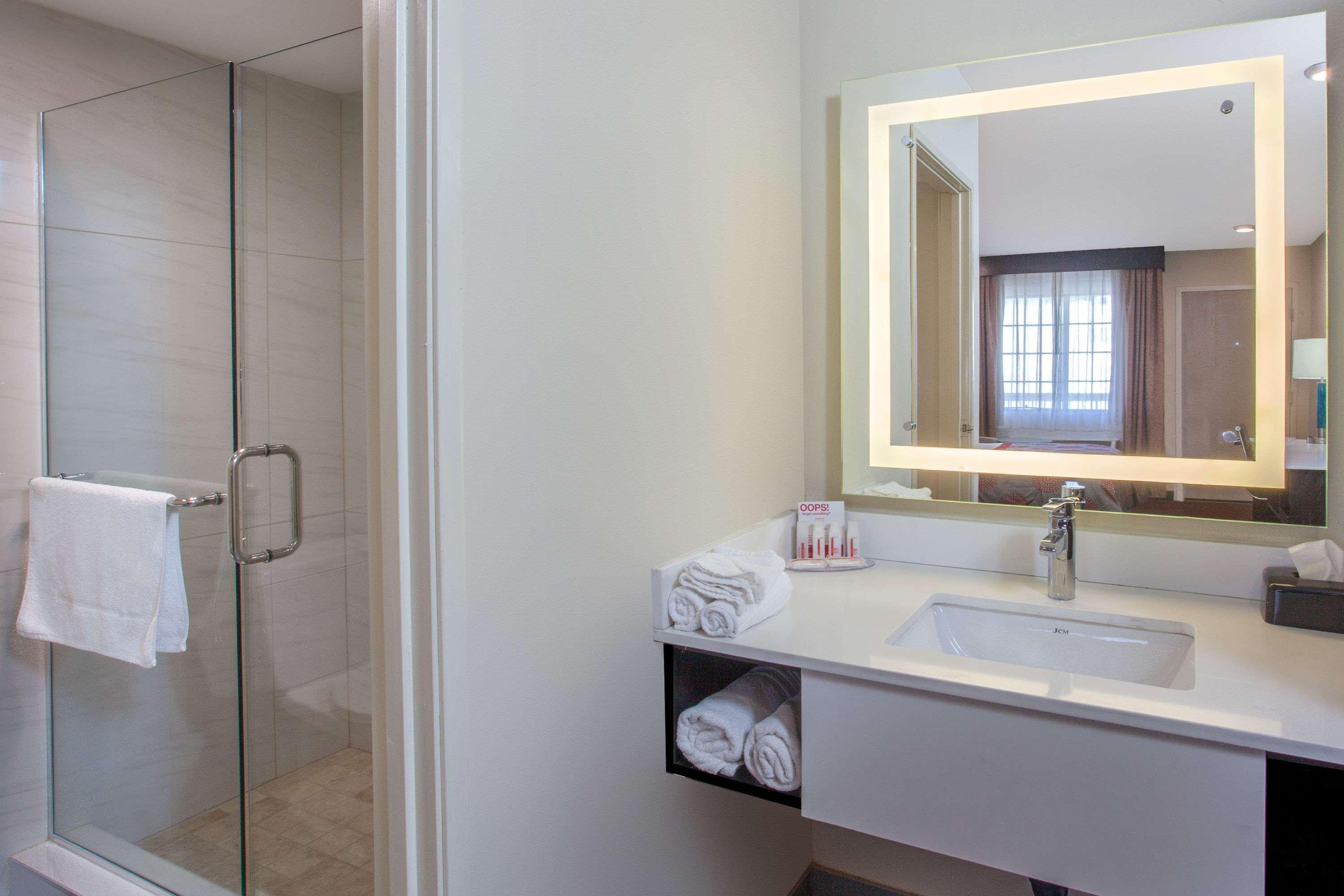 Ramada By Wyndham Culver City Los Angeles Zewnętrze zdjęcie