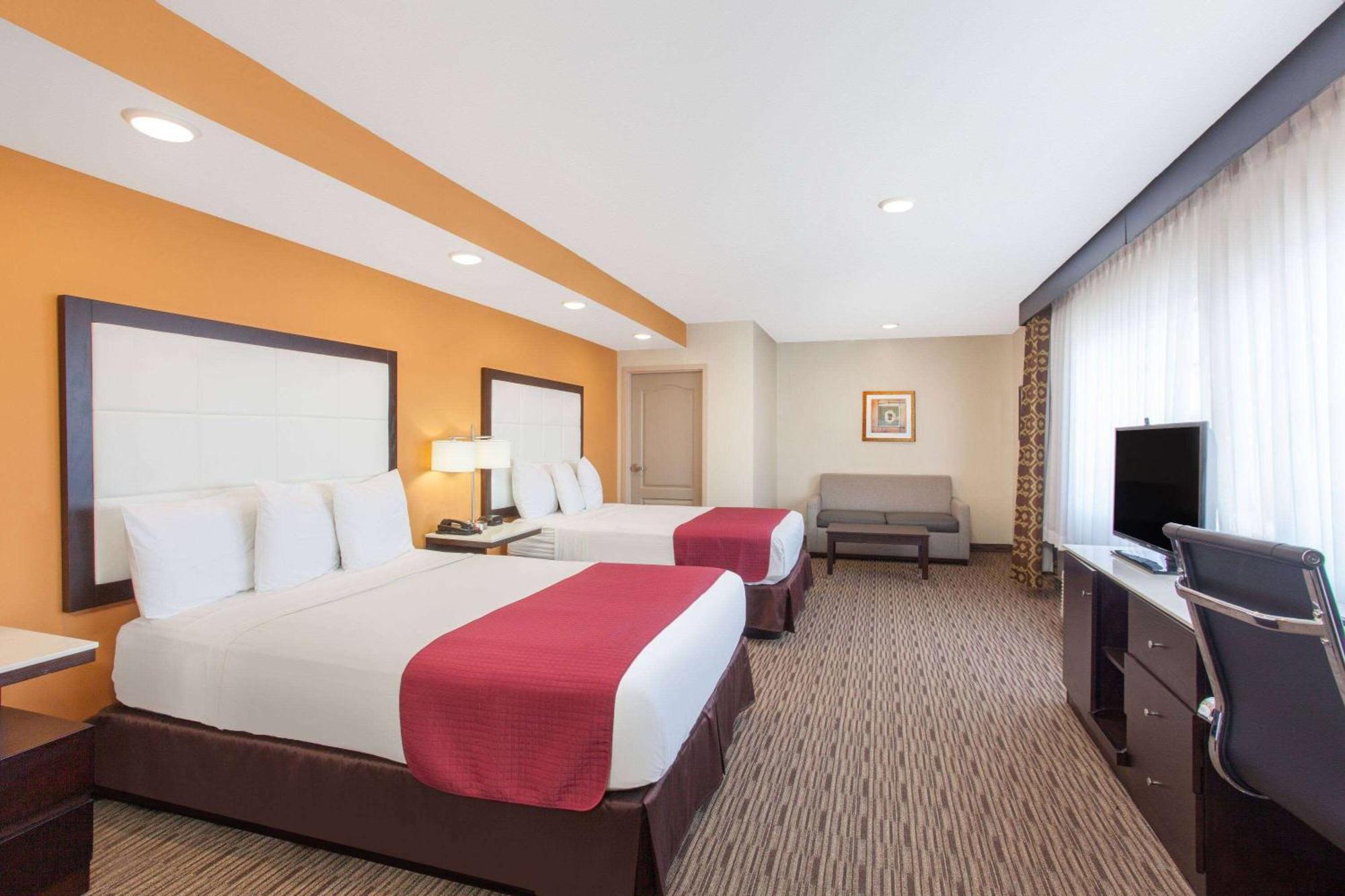Ramada By Wyndham Culver City Los Angeles Zewnętrze zdjęcie